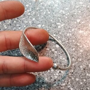 Elegant Silver Leaf Bracelet